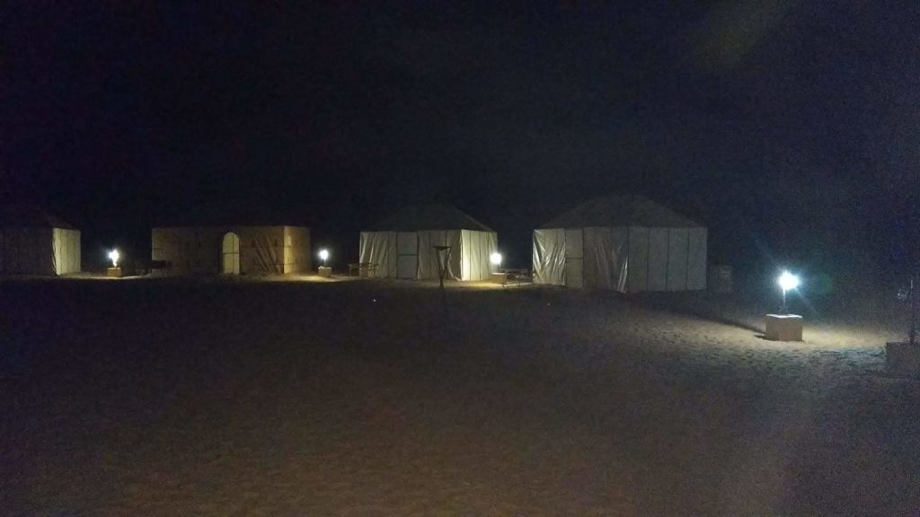 サハラ砂漠 テント
